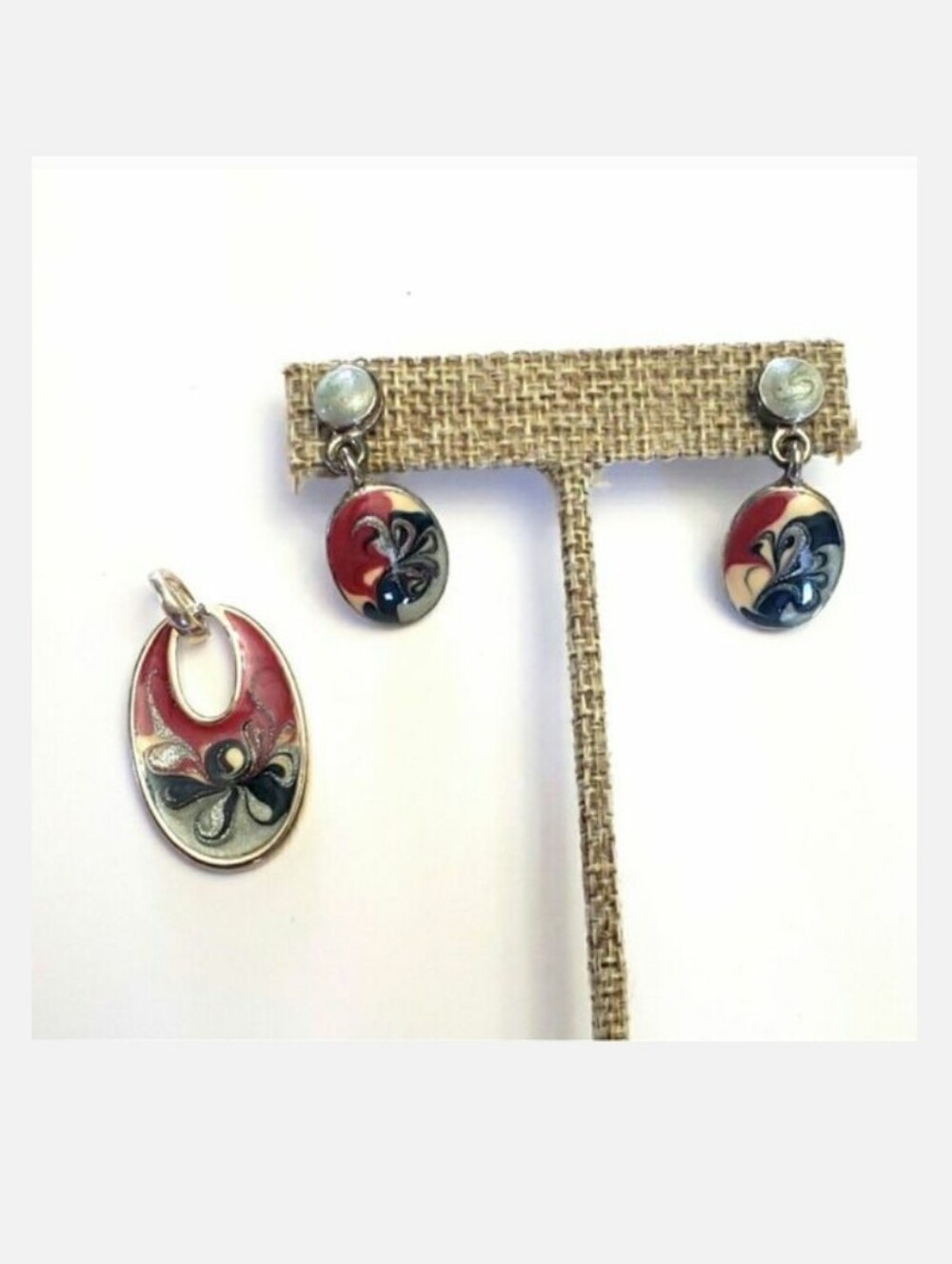 SWIRLED ENAMEL Pendant & Earrings Set